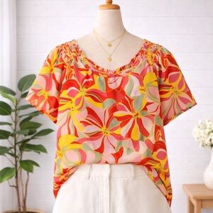 🎅 3/$15 SALE Anthropologie Pleonie Pink Vibrant Floral Blouse Medium